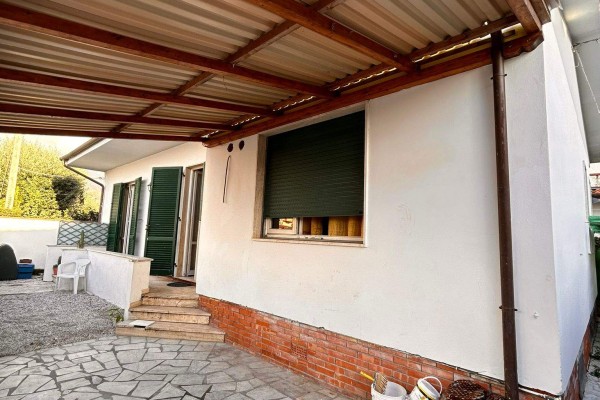 Casa Indipendente In Vendita A