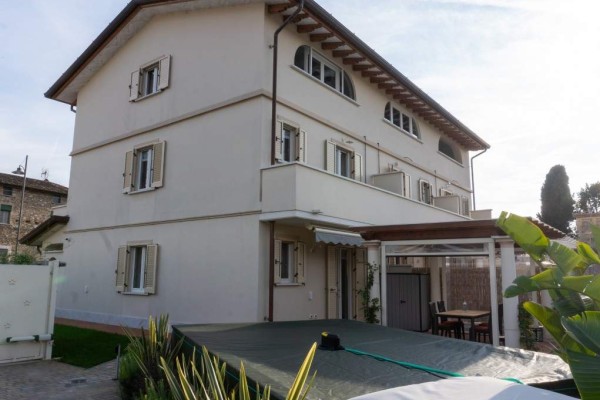 Villetta A Schiera In Vendita 