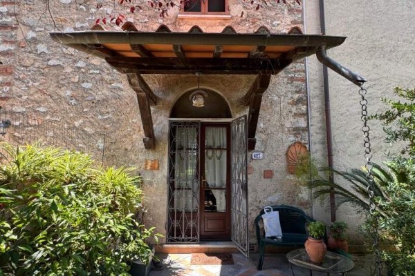 Rustico In Vendita A Seravezza