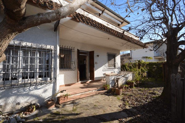 Casa Semi Indipendente In Vend