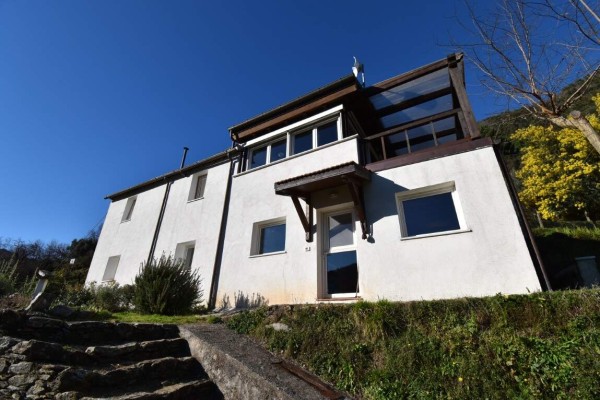 Casa Indipendente In Vendita A