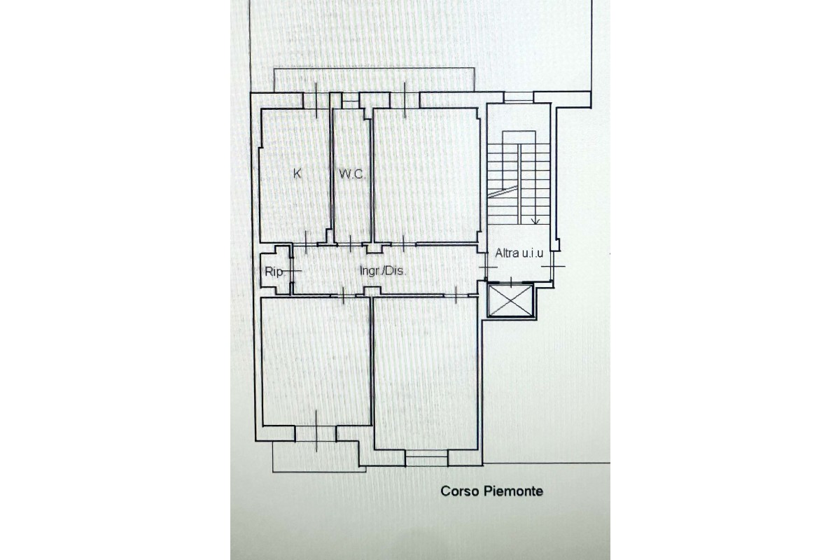 Agenzia Immobiliare GOLDEN CASA IMMOBILIARE DI FEDELE CLAUDIA & C. S.A.S. - Planimetria 1