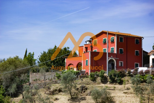 Villa Singola In Vendita A La 
