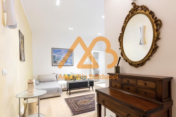 Appartamento In Vendita A La S