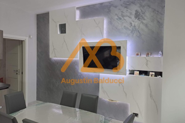 Appartamento In Vendita A La S