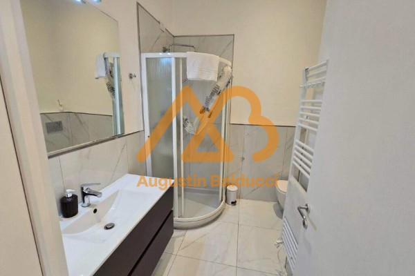 Appartamento In Vendita A La S