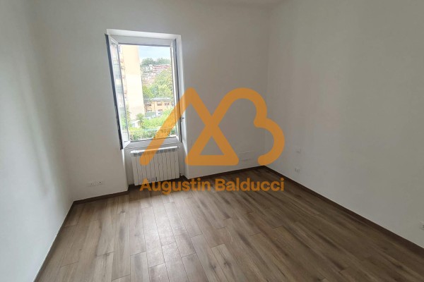 Appartamento In Vendita A La S