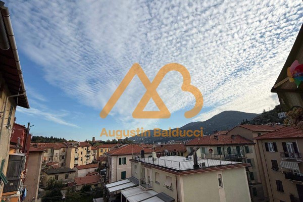 Appartamento In Vendita A La S
