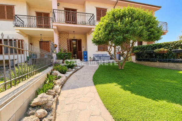 Villetta a Schiera