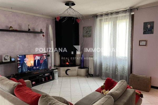 Appartamento In Vendita A Mont