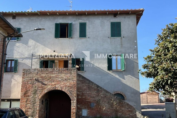 Casa Semi Indipendente In Vend