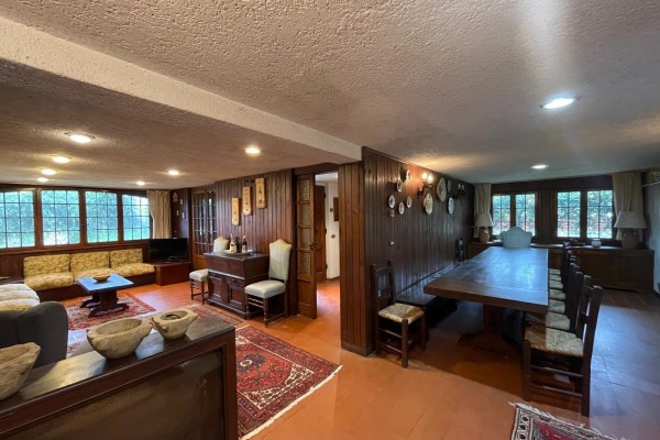 Villa Bifamiliare In Vendita A