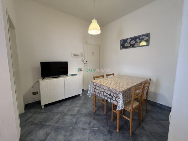 BILOCALE 4 POSTI LETTO ZONA PR...