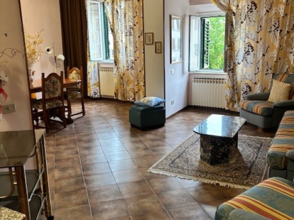 Fucecchio, piccolo condominio,...