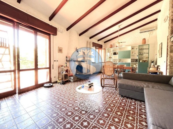 Villa in Vendita a Marina Di P