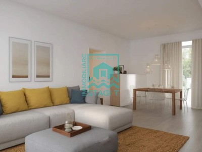 Villa Bifamiliare in Vendita a Camaiore 1 