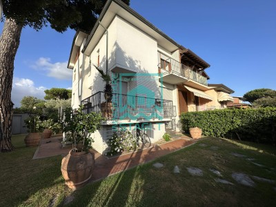 Appartamento Indipendente in Vendita a Camaiore 0 