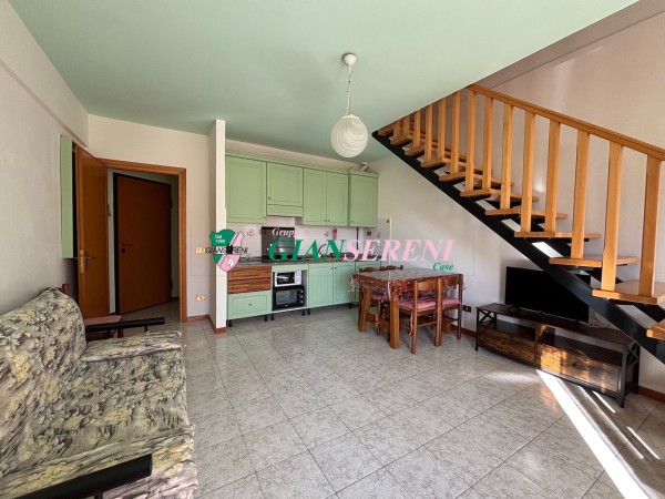 BILOCALE 5 POSTI LETTO ZONA CE...