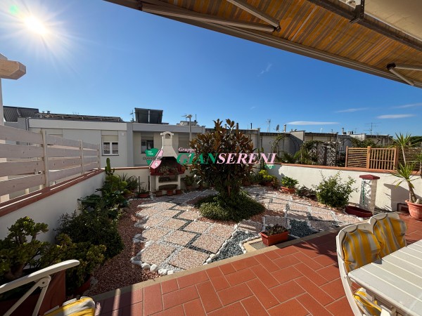 Villetta a schiera con garage ...