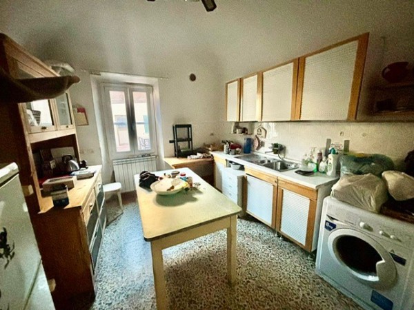 Empoli, semicentrale. 