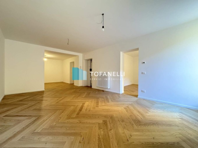 Elegante quadrilocale ristrutt