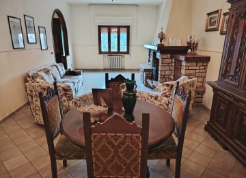 Lamporecchio villetta con giar