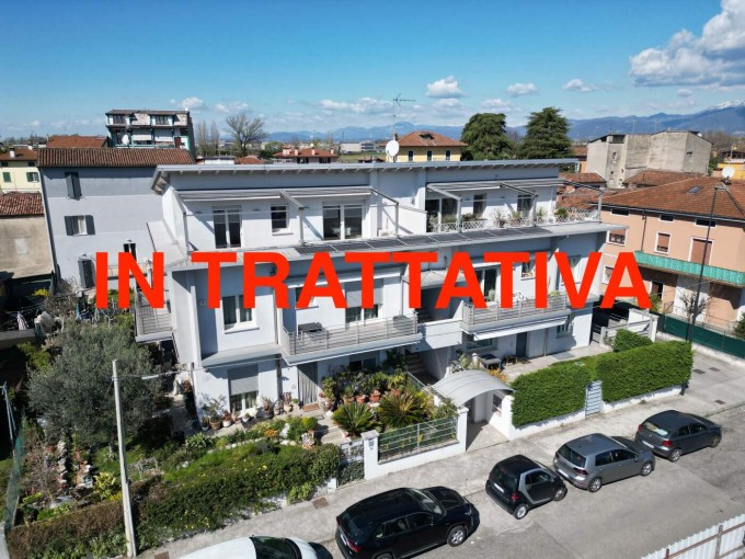Moderno trilocale con box e ca