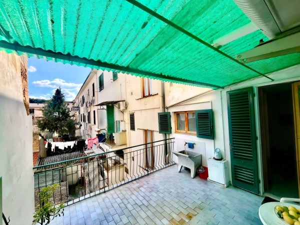 Empoli semicentrale. 5 vani (t