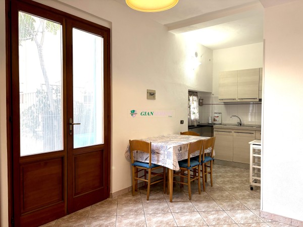 BILOCALE 4 POSTI LETTO ZONA CE...