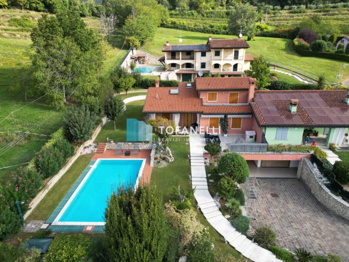 Signorile villa bifamiliare co