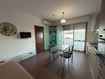 Lido di Camaiore: appartamento...