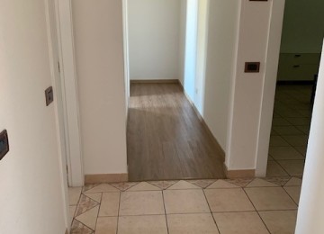Sovigliana, trilocale piano pr
