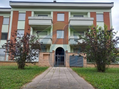 Stabile - Palazzo in Vendita a San Giorgio Piacentino 0 